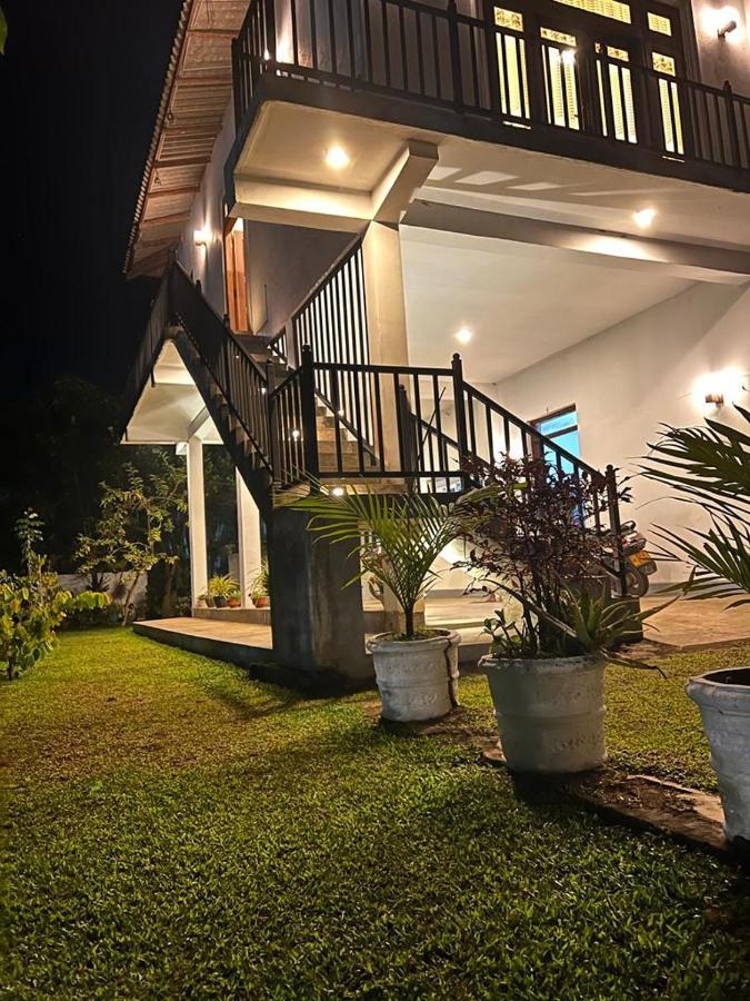Theon Resort Anurâdhapura Extérieur photo