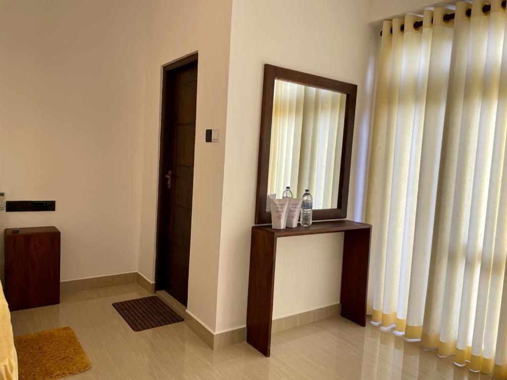 Theon Resort Anurâdhapura Extérieur photo