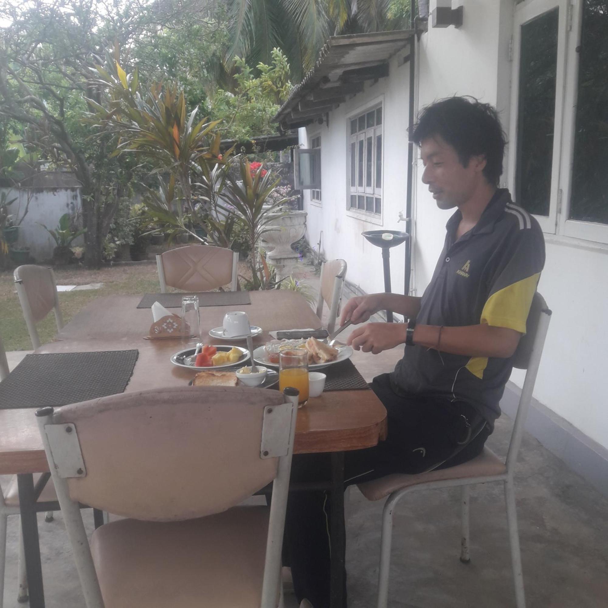Theon Resort Anurâdhapura Extérieur photo
