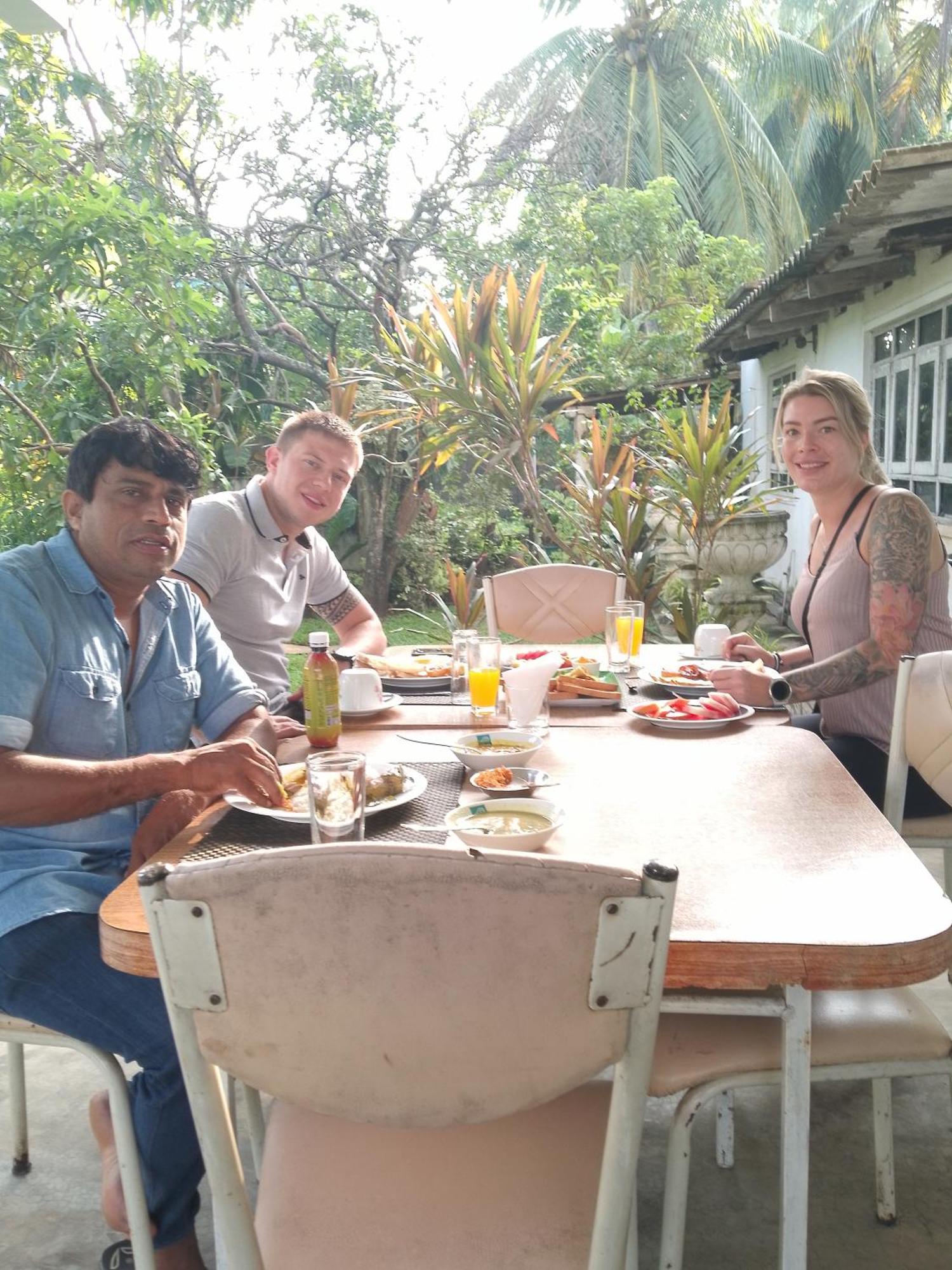 Theon Resort Anurâdhapura Extérieur photo