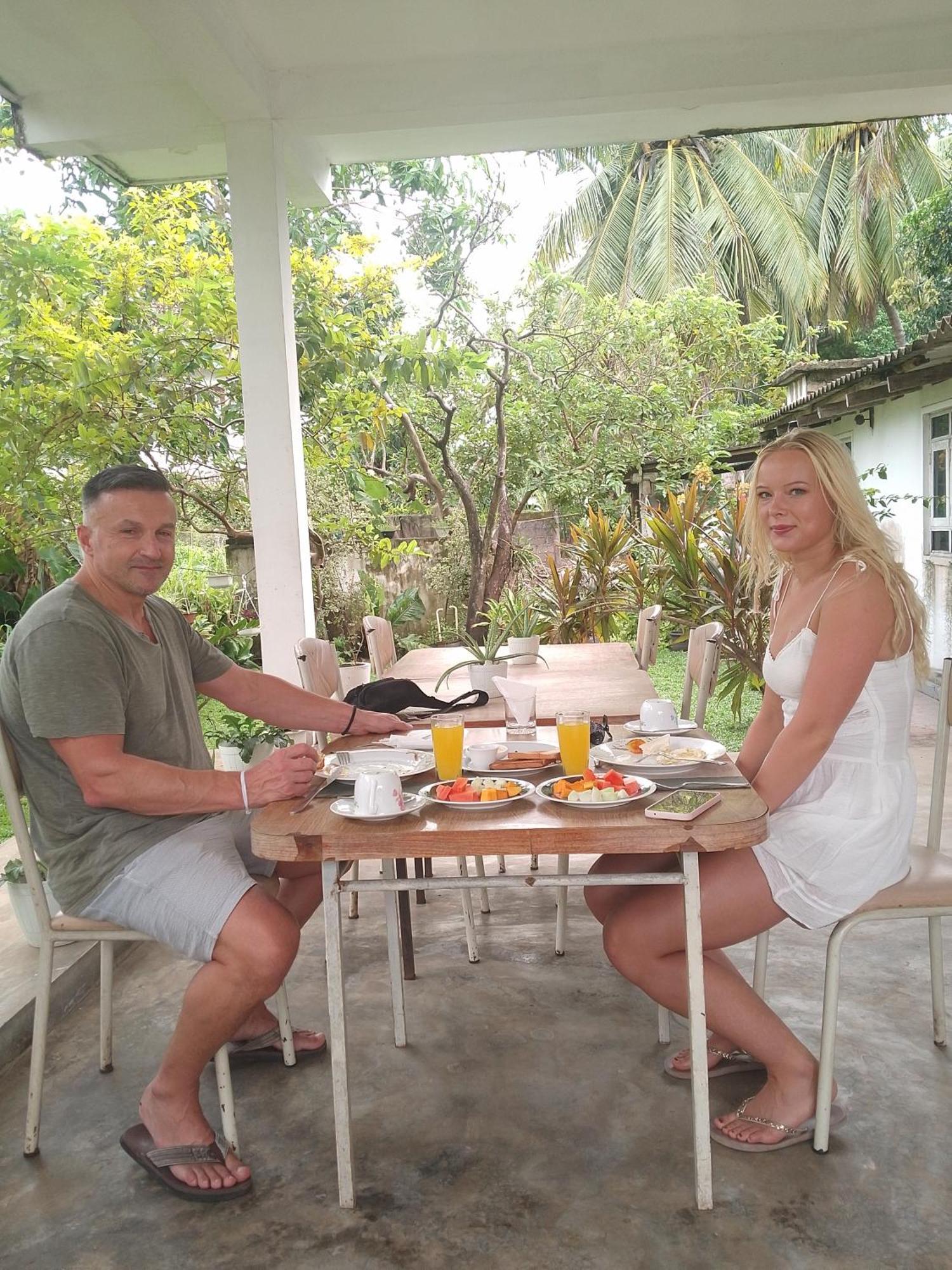 Theon Resort Anurâdhapura Extérieur photo